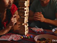 Asiático, Corrida, Sexo duro, Tetas