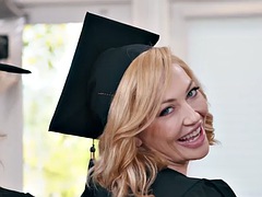 Blasen, Geile alte tussi, Gruppensex, Hardcore, Lecken, Milf, Orgie, Realität