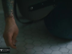 Gros cul, Sucer une bite, Gorge profonde, Branlette thaïlandaise, Léchez, Chatte, Chevaucher, Fessée