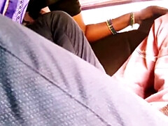 Gros cul, Gros seins, Voiture, Couple, Grossier, Branlette thaïlandaise, De plein air, Tabou