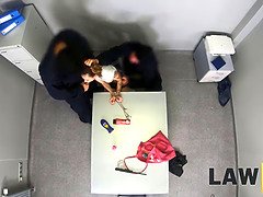 Blondine, Blasen, Vollbusig, Hundestellung, Hardcore, Tätowierung, Jungendliche (18+), Uniform