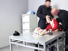 Sucer une bite, Attrapée, Hard, Homme homme femme, Pigtail, Adolescente, Plan cul à trois, Uniforme