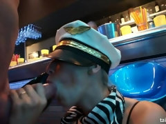 Blond, Aangekleed, Hardcore, Interraciaal, Orgie, Feest, Pornster, Satijn