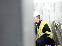 Nana, Gros seins, Sucer une bite, Plantureuse, Bureau, Réalité, Rousse roux, Nénés