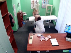 Américain, Blonde, Gorge profonde, Médecin, Léchez, Mère que j'aimerais baiser, Bureau, Chatte