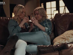 Блондинки, Каблуки, Лесбиянка, Мастурбация, Милф, Мамочка, Софткор, Стриптизерша