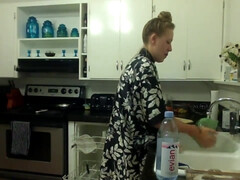 Cul, Gros seins, Fait maison, Cuisine, Mère que j'aimerais baiser, Enceinte, Solo, Branlette espagnole