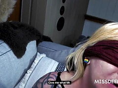 Amateur, Blonde, Sucer une bite, Tromperie, Rondelette, Grosse, Mère que j'aimerais baiser, Épouse