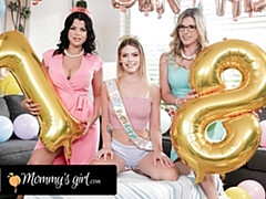 18 jaar, Grote kont, Grote mammen, Hd, Likken, Moeder die ik wil neuken, Billekoek, Tiener
