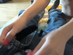 デカチン, フェラチオ, イく瞬間, 足コキ, 手コキする, 剃毛, ティーン, オッパイの