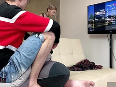 Gros seins, Éjaculation interne, Faciale, Jeux, Branlette thaïlandaise, Mère que j'aimerais baiser, Infirmière, Jouets