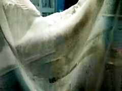 Grosse titten, Blasen, Braunhaarige, Europäisch, Absätze, Küssen, Masturbation, Milf