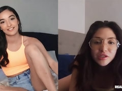 Cul, Brunette brune, Béant, Masturbation, Rasée, Solo, Adolescente, Webcam