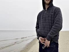 Leie, Strand, Grosser schwanz, Schwul, Handjob, Hardcore, Im freien, Öffentlich