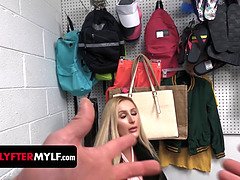Geile alte tussi, Kehlenfick, Hd, Milf, Natürlichen titten, Pov, Muschi, Rau