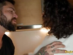 デカ尻, デカパイ, フェラチオ, 茶髪の, 巨乳な, ハードコア, 自然山雀, オマンコ