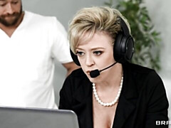 Culo grande, Tetas grandes, Rubia, Tacones, Madres para coger, Hombre hombre mujer, Tabú, Trio