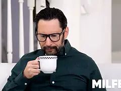 Grosser arsch, Blondine, Blasen, Betrug, Hundestellung, Reif, Milf, Monster