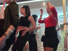 Семяизвержение, Европейки, Сперма на лице, Группа, Межрасовый секс, Пирсинг, Реалити, Тату