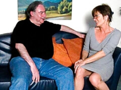 Short-haired mature chick gets penetrated in the doggy style pose