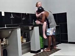 Leie, Blasen, Schwarz, Hardcore, Küssen, Milf, Titten, Ehefrau