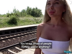 Большие сиськи, Блондинки, Минет, Секс без цензуры, Обнаженные, На публике, Киски, Влажная