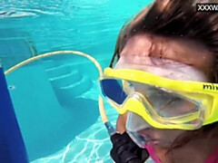 18 jaar, Lieveling, Grote kont, Klein, Biljart, Openbaar, Tiener, Onderwater