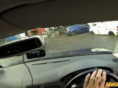 Auto, Betrug, Paar, Hundestellung, Lecken, Pov, Muschi, Uniform