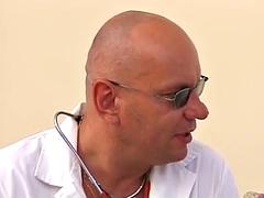 Любители, Красотки, Большой член, Доктор, Немки, Секс без цензуры, Медсестра, Рыжие