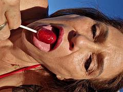 Bikini, Oma, Hd, Lecken, Reif, Erotischer film, Solo, Ablutschen