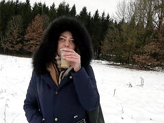 18 ans, Amateur, Garce, Blonde, Sucer une bite, Éjaculer dans la bouche, Allemand, De plein air