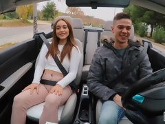 Culo grande, Mamada, Morena, Coche, Estilo perrito, Pajear, Afeitado, Adolescente