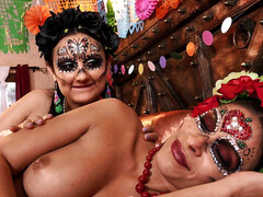 Cunnilingus, Culo, Dormitorio, Hd, Latina, Aceite, Solo, Desnudarse