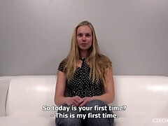 Blondine, Tschechisch, Hd