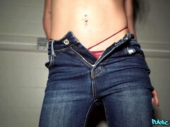 Chica, Estilo perrito, Sexo duro, Al aire libre, Perforación, Público, Tatuaje, Mojado