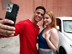 Blonde, Sucer une bite, Voiture, Attrapée, Tir de sperme, En levrette, Hd, Nénés