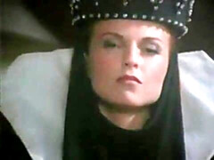 Gros cul, Gros seins, Brunette brune, Queue, Double pénétration, Européenne, Mère que j'aimerais baiser, Rétro ancien