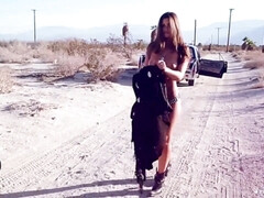 Erotic Western - Big tits in the desert