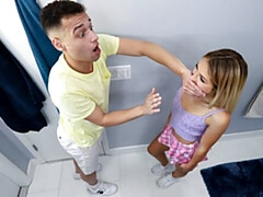 18, デカ尻, デカチン, フェラチオ, バック, ショートヘア, ティーン, オッパイの