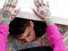 Sucer une bite, Brunette brune, Hard, Léchez, Bureau, Chatte