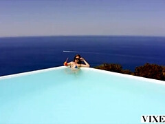 Sperma in mond, Gezichtzitten, 1 man 2 vrouwen, Likken, Kut duiken, Roodharige vrouw, Rijden, Trio