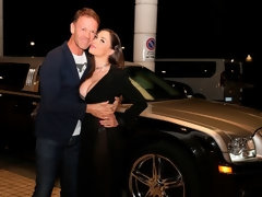 Анальный секс, Жопа, Большие сиськи, Минет, В машине, Белье, Милф, На природе