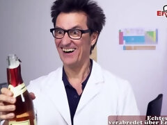 ぽっちゃり, デカパイ, ディルド, 医者, ドイツ人, 看護婦, オーガズム, タトゥー