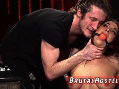 Beauté, Grosse bite, Sucer une bite, Bondage, Brunette brune, Hard, Chatte, Adolescente