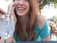 Dubbele penetratie, Jurk, Extreem, Gapende, Sportzaal, Masturbatie, Alleen, Onder de rok