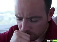 Blond, Pijpbeurt, Condoom, Hondjeshouding, Sperma in gezicht, Hd, Dwerg, Tieten likken