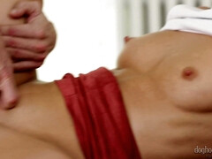 Grosser schwanz, Geschnappt, Hochschule, Aufs gesicht abspritzen, Hardcore, Muschi, Weibliche ejakulation, Hure