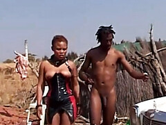 Mamada, Ébano, Fetiche, Mamá, Al aire libre, Sexo fuerte, Chupando, Tabú