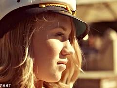 Anal, Sucer une bite, Brunette brune, Branlette thaïlandaise, Hard, Mature, Mère que j'aimerais baiser, Nénés