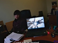 Sexual bimbo Geizer loves blowjobs a lot